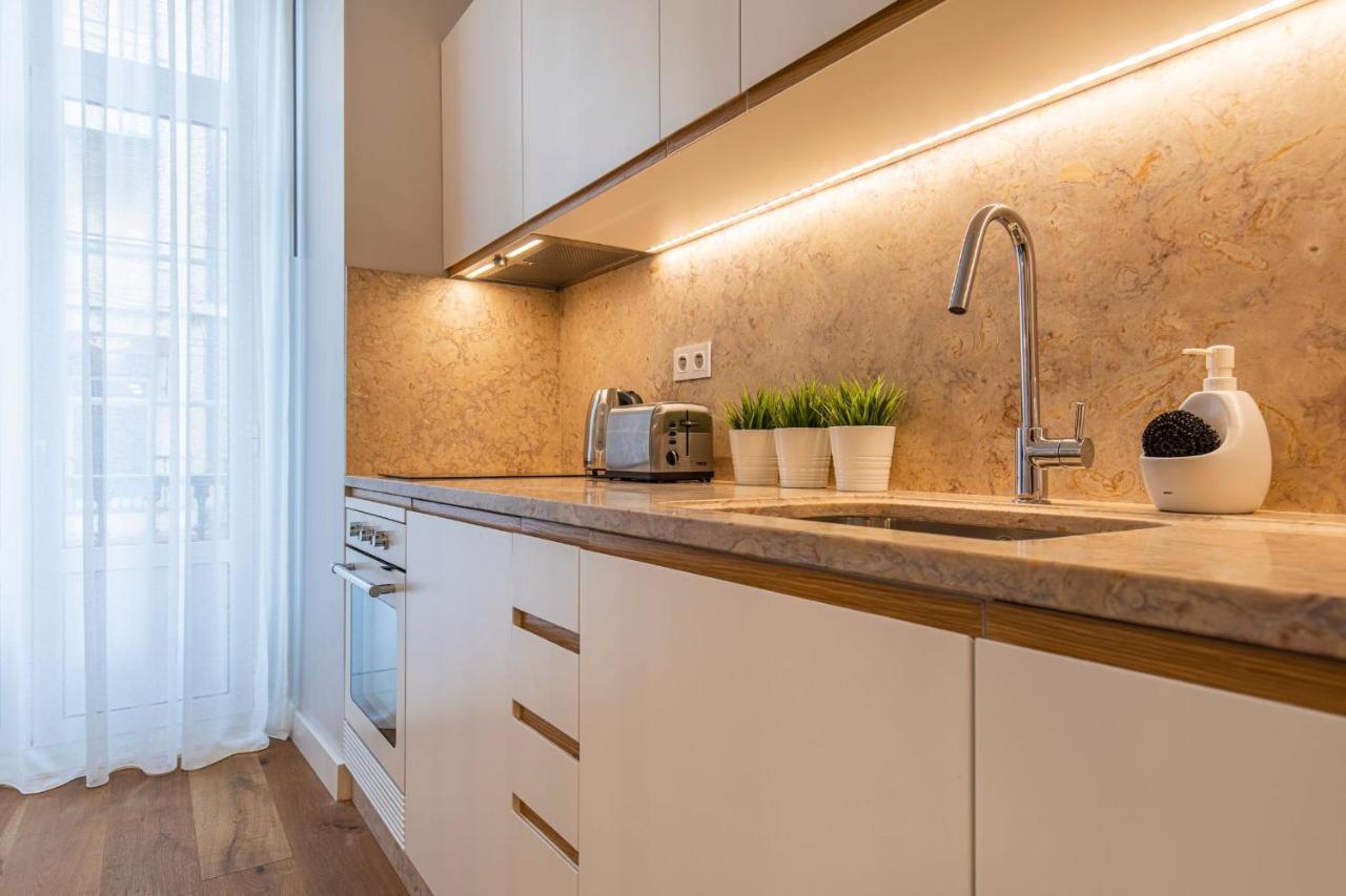 Apartmán Upscale & Trendy Flat In The Center Lisboa Exteriér fotografie